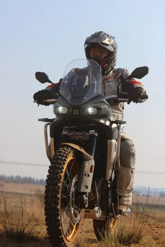 Kove 800