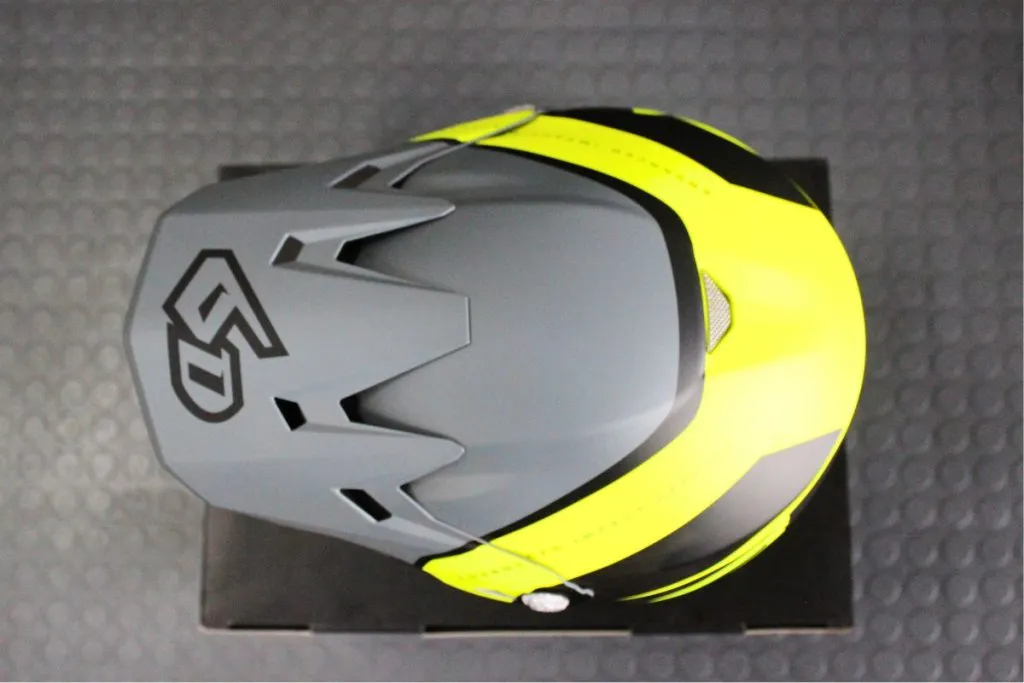 6D Helmets